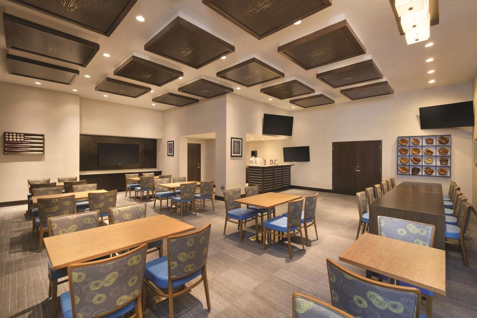 Hampton Inn & Suites Washington, D.C. - Navy Yard Exterior foto